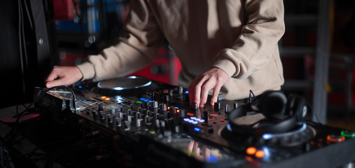 Test the DJ Console for Usability and Performance